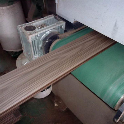 Linha de pavimentação plástica de madeira da extrusão do assoalho de Wpc da máquina da produção de WPC
