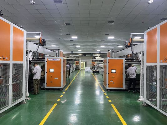 comprar Linha de Extrusão de Chapa Plástica com Placas de Calibração de 4 Grupos e Capacidade de Extrusão de 350kg/h para Espessura de 0,5-1,5mm online manufacture