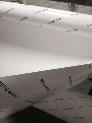 comprar GAG (PETG-APET-PETG) Linha de extrusão de folhas decorativas com saída de 600 kg/h e faixa de espessura de 0,2-2 mm online manufacture