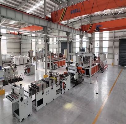 comprar Extrusora de dois parafusos de alta capacidade e poupança de energia com sistema de desgaseamento para linha de produção de folhas de plástico PET online manufacture