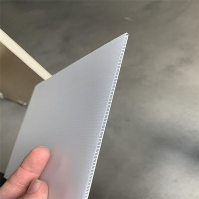 comprar Placa da cavidade do PC que faz a máquina das extrusora de folha do policarbonato da seção da cavidade da máquina online manufacture